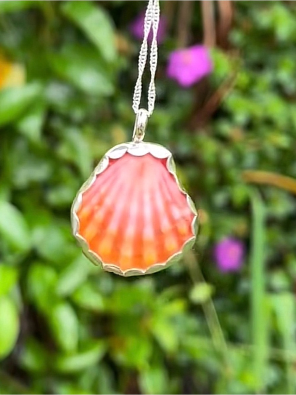 Hawaiian sunrise shell pendent, sterling silver
